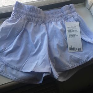 NWT Lululemon Tracker shorts 4